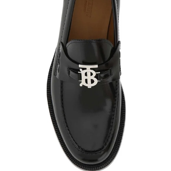 Burberry loafer